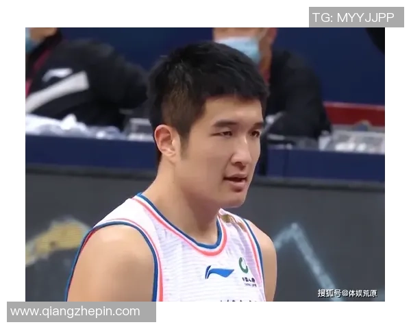 方硕的篮球之路：从青涩新秀到CBA明星的成长历程与心路历程